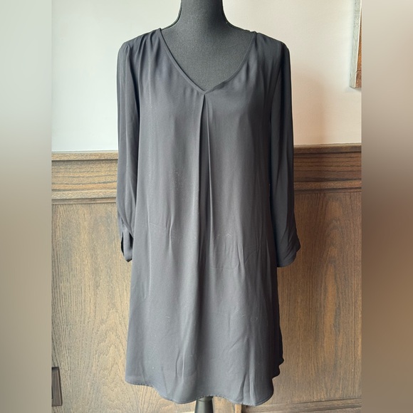 Decree Dresses & Skirts - Decree Gray 3/4 Sleeve little black dress NWT size large